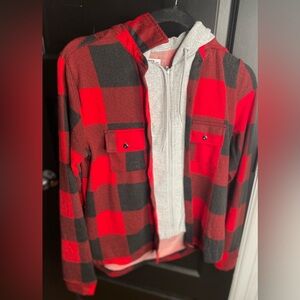 ARDENE red plaid (checkered) hooded long sleeve shirt. Polyester. Size medium